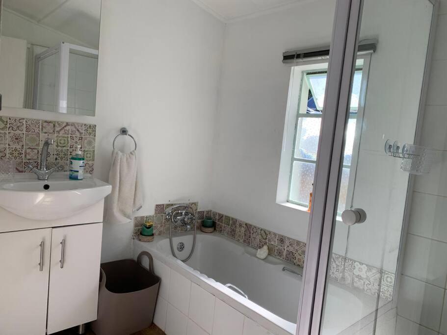 The Town House - Lower Knysna Central Ngoại thất bức ảnh
