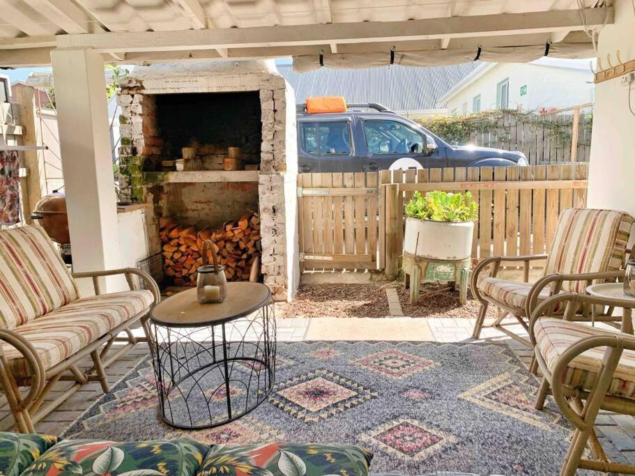 The Town House - Lower Knysna Central Ngoại thất bức ảnh
